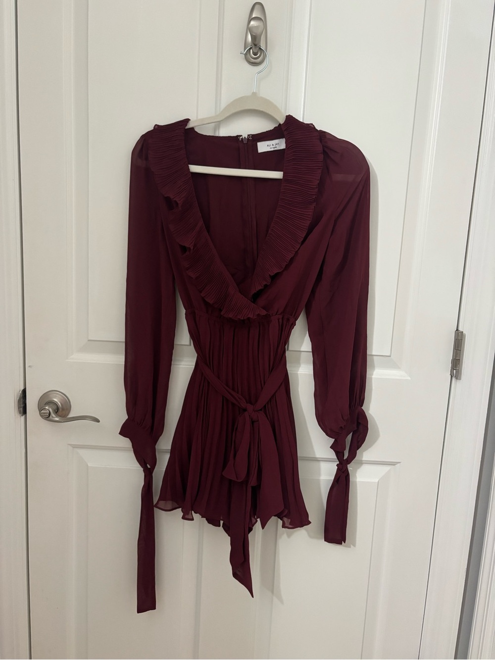 NWOT Ali & Jay Burgundy Ruffled V-Neck Long Sleeve Romper size S